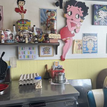 Blondies Diner - American Near Me - River Grove, Illinois