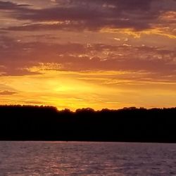 Wisconsin Guide Service - Gorgeous sunset on Lake Namakagon