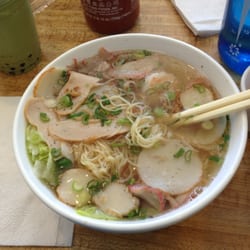 Hien Vuong Restaurant - Special combo pho with seafood and pork...#18 on their menu
