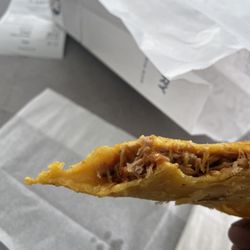 FL Bakery - Chicken empanadas