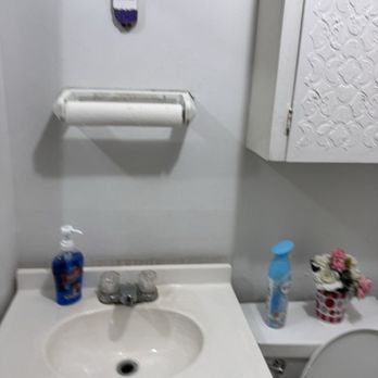 Newman's Bakery - Small Restroom - Bakeries Near Me - Bellville, Texas Newman's Bakery - Small Restroom - Bakeries Near Me - Bellville, Texas
