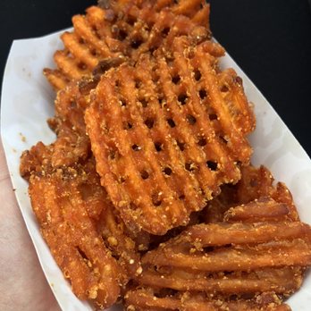 Cricket Car Hop - Sweet Potatoes - Hot Dogs Near Me - Stratford, Connecticut