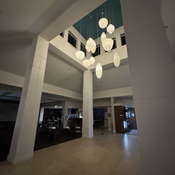 Hilton Garden Inn DFW North Grapevine - Lobby - Hotels Near Me - Grapevine, Texas Hilton Garden Inn DFW North Grapevine - Lobby - Hotels Near Me - Grapevine, Texas