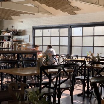 Fàme Caffe - Inside - Coffee & Tea Near Me - Phoenix, Arizona