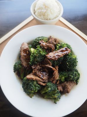 Thaprachan Thai by null