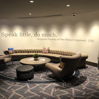 The Windsor Suites - Lobby - Hotels Near Me - Philadelphia, Pennsylvania