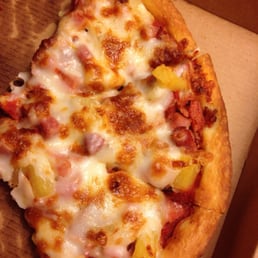 Wonderful ham, bacon and pineapple pizza. Wonderful ham, bacon and pineapple pizza.