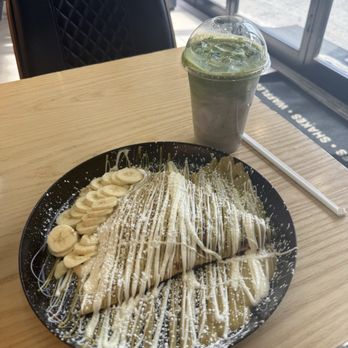 Crepe House - Pistachio Crepe & blueberry matcha - Creperies Near Me - New York, New York Crepe House - Pistachio Crepe & blueberry matcha - Creperies Near Me - New York, New York