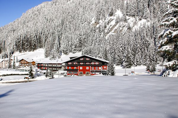 Alpenroyal Hotel by null