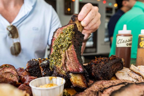 Waylon J’s barbeque by null