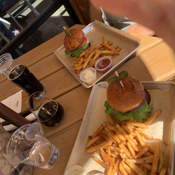 Abridged Beer - Cheese burgers and fries - Burgers Near Me - Knoxville, Tennessee Abridged Beer - Cheese burgers and fries - Burgers Near Me - Knoxville, Tennessee
