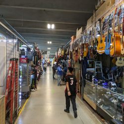 Buyers Flea Market