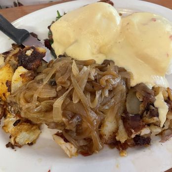 Lenny's Restaurant - BLT Benedict - Breakfast & Brunch Near Me - Clearwater, Florida Lenny's Restaurant - BLT Benedict - Breakfast & Brunch Near Me - Clearwater, Florida