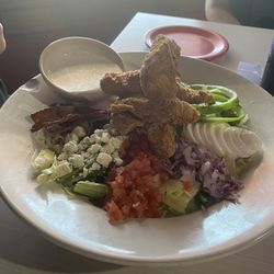 Calico Joe's - Crispy chicken Cobb salad