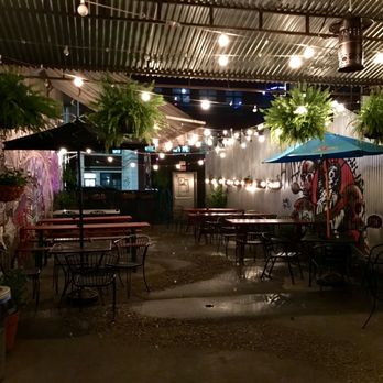 East River Bar - Pubs Near Me - Brooklyn, New York