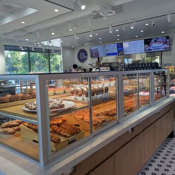 Paris Baguette - Inside - Bakeries Near Me - Sacramento, California Paris Baguette - Inside - Bakeries Near Me - Sacramento, California