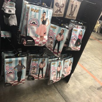 Spirit Halloween - Costumes Near Me - Clovis, California