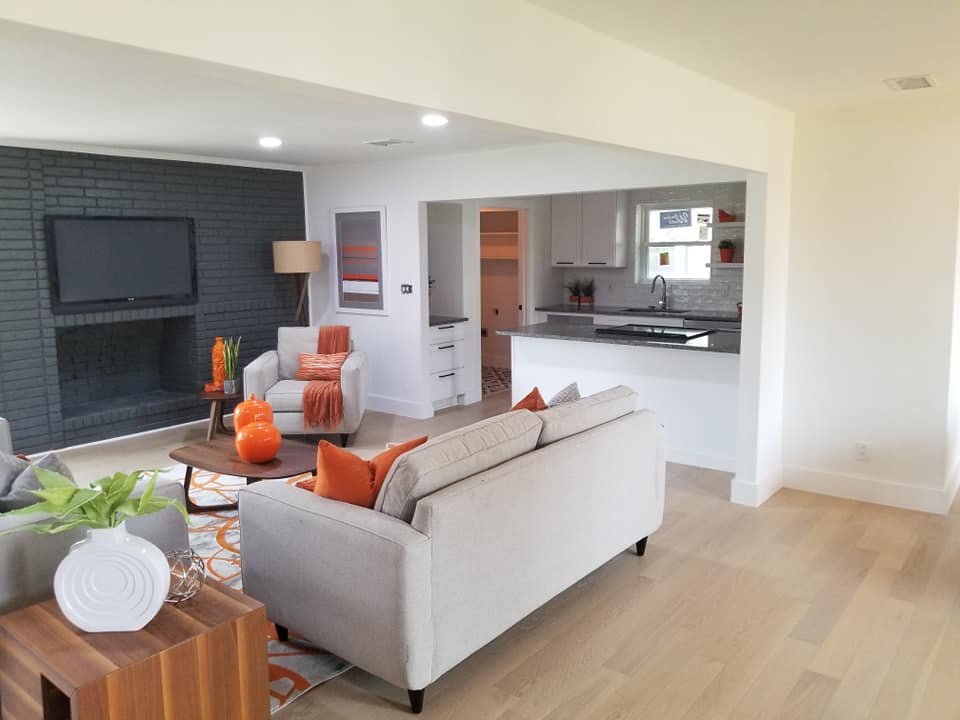 Slide of FTX Roofing & Remodel