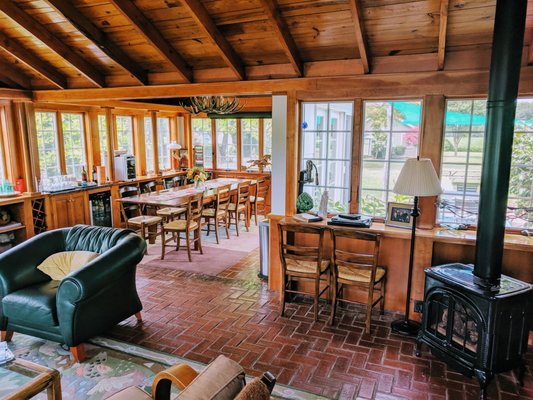 Inn at Huntingfield Creek and Getaway Cottages by null