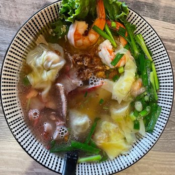 Papaya - Wonton Noodle Soup - Vietnamese Near Me - Renton, Washington