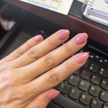 Glossy Nails - Pink short almond - Nail Salons Near Me - Riverside, California Glossy Nails - Pink short almond - Nail Salons Near Me - Riverside, California