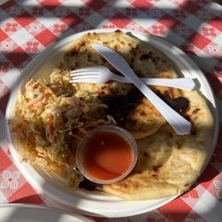 Tita's Pupuseria Truck - Revuelta pupusas - they're big!