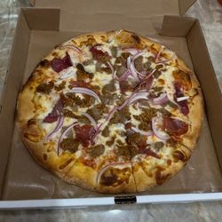 Villaggio del Vino - Godfather Pizza. If you haven't tried one, you are missing out.