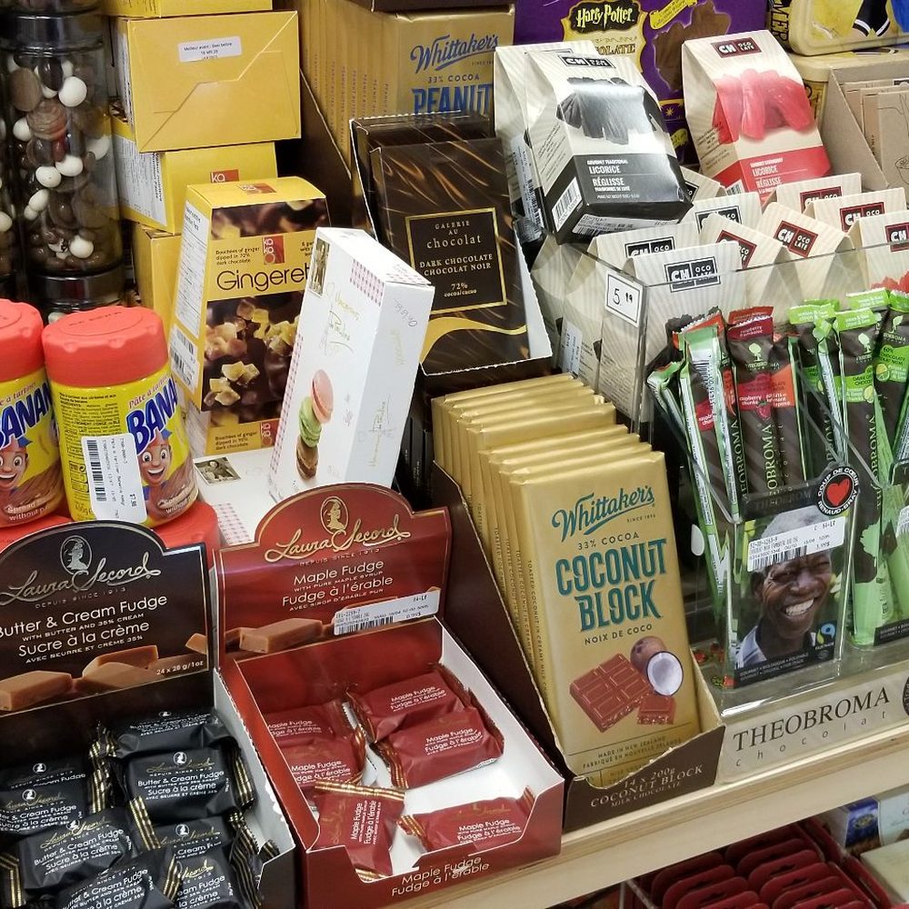 Renaud-Bray - Candies - Bookstores Near Me - Laval, Quebec