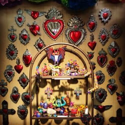 TU CASA MEXICANA - TU CASA MEXICANA! Hand hammered tin work and Alebrijes. Fantastic indoor swap meet space E-24