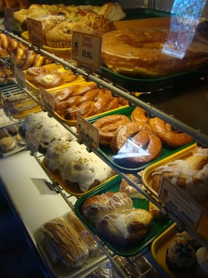 Round Rock Donuts by null