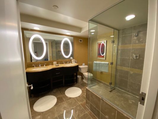 Bellagio Pool by null