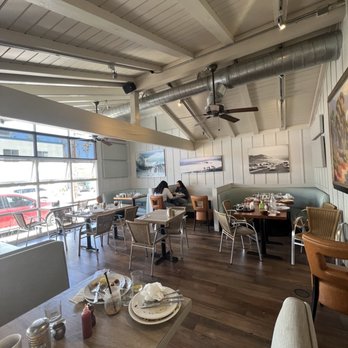 Shorehouse Kitchen - Inside seating - Coffee & Tea Near Me - La Jolla, California Shorehouse Kitchen - Inside seating - Coffee & Tea Near Me - La Jolla, California