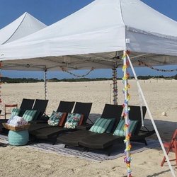 Wild Horse Cabanas - **NOTE: Lei decorations were brought and put up by us - not included with the cabana!!**
