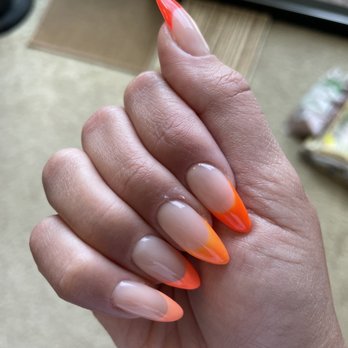 The Nail Bar - Gradient French by Iren - Nail Salons Near Me - Burbank, California