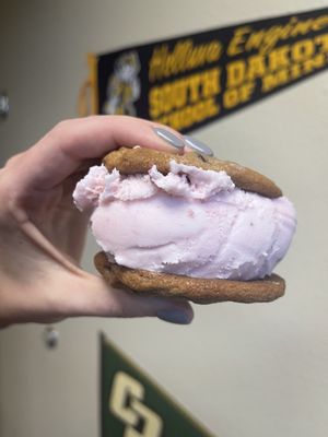 Sweet Addiction, Cookies & Ice Cream by null