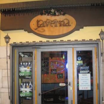 Capo Verso Pub - Bistros Near Me - Naples, NA