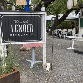Lenoir - Entry to patio - New American Near Me - Austin, Texas Lenoir - Entry to patio - New American Near Me - Austin, Texas