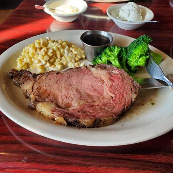 Peter's Steak House - 8 oz prime rib with creamed corn and broccoli - Steakhouses Near Me - Isleton, California