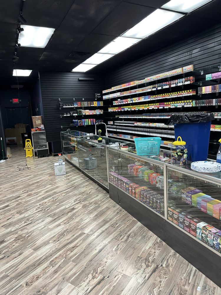 ATOMIC VAPORS BENTON Updated October 2024 918 Giacone Dr, Benton