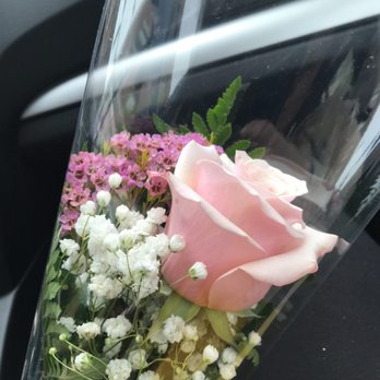 Carriage House Flowers - Mother of pearl flower - Florists Near Me - White Plains, New York