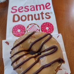 Sesame Donuts Cafe - Scholls Ferry - Sesame Donuts: my vegan donut!