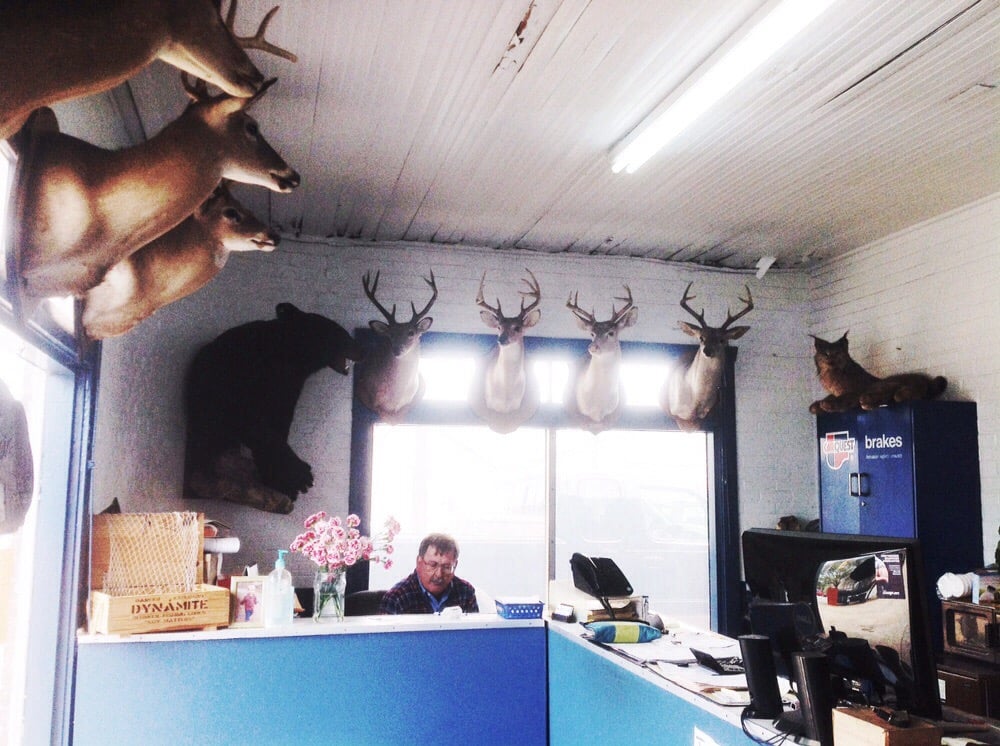 MARK’S TIRE & ALIGNMENT SERVICE Updated July 2024 518 Live Oak St