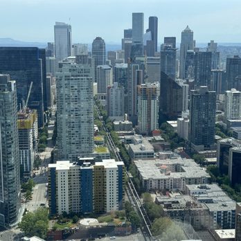 Space Needle - Skyline - Landmarks & Historical Buildings Near Me - Seattle, Washington Space Needle - Skyline - Landmarks & Historical Buildings Near Me - Seattle, Washington