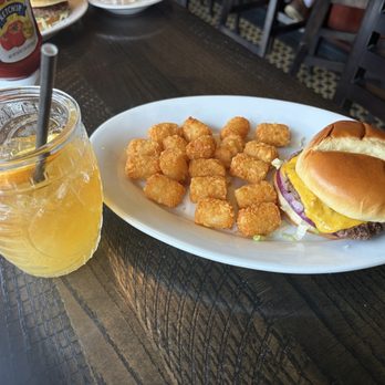 Ruby Tuesday - Smashed Burger and Mai Tai - Burgers Near Me - Somerset, New Jersey Ruby Tuesday - Smashed Burger and Mai Tai - Burgers Near Me - Somerset, New Jersey