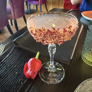 Palate - Rose cocktail - Cocktail Bars Near Me - Las Vegas, Nevada Palate - Rose cocktail - Cocktail Bars Near Me - Las Vegas, Nevada
