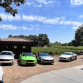 Gracianna Winery - Wine Tasting Room Near Me - Healdsburg, California