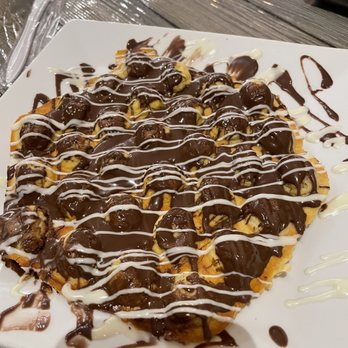 Aghati House - Bubble waffles with Nutella - Burgers Near Me - Harwood Heights, Illinois
