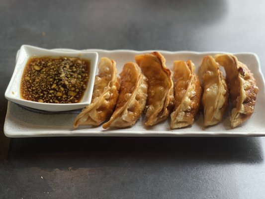 DASHI Chinese Kitchen + Bar by null