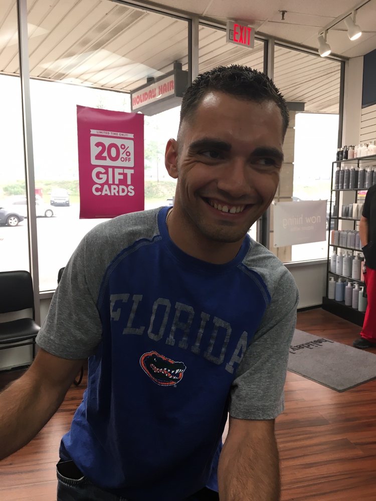 HOLIDAY HAIR 200 S Best Ave, Walnutport, Pennsylvania Hair Salons