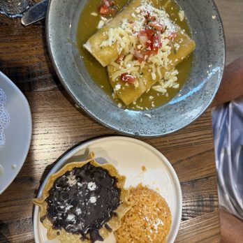 Los Arroyos - Mexican Near Me - Indianapolis, Indiana Los Arroyos - Mexican Near Me - Indianapolis, Indiana